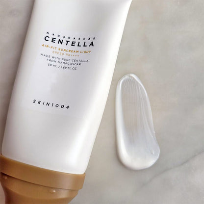 Crema solar con centella asiática SKIN1004 Madagascar Centella Air-Fit Suncream Light SPF30 PA++++